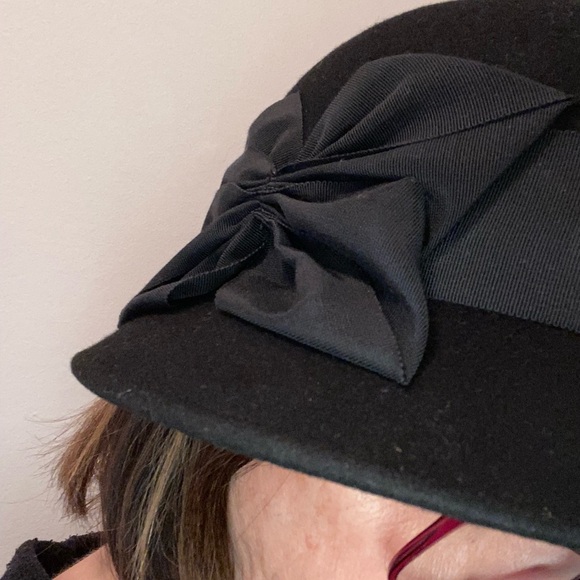 Eric Javits NWOT Cloche Style Black Felt Hat - Picture 2 of 5